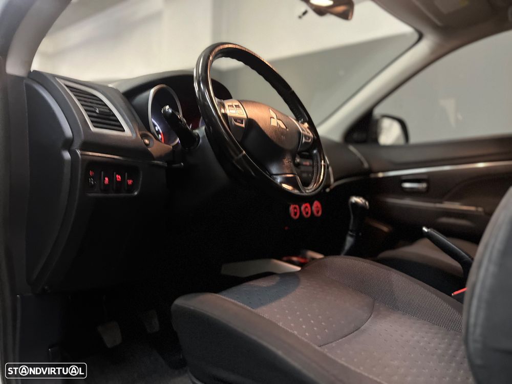 Mitsubishi ASX 1.6 Intense - 19