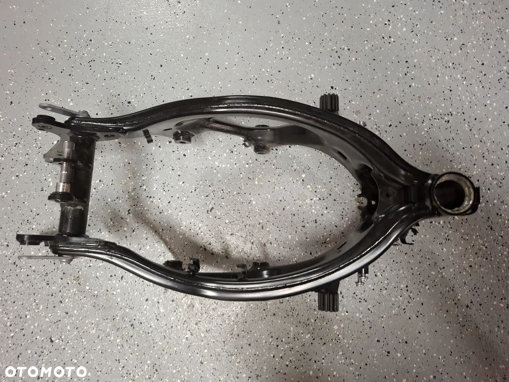 BMW F900 R XR rama - 2