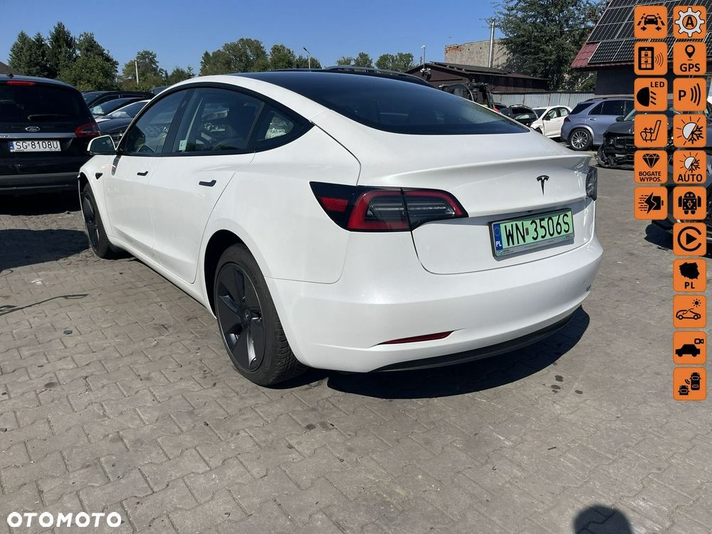 Tesla Model 3 - 1