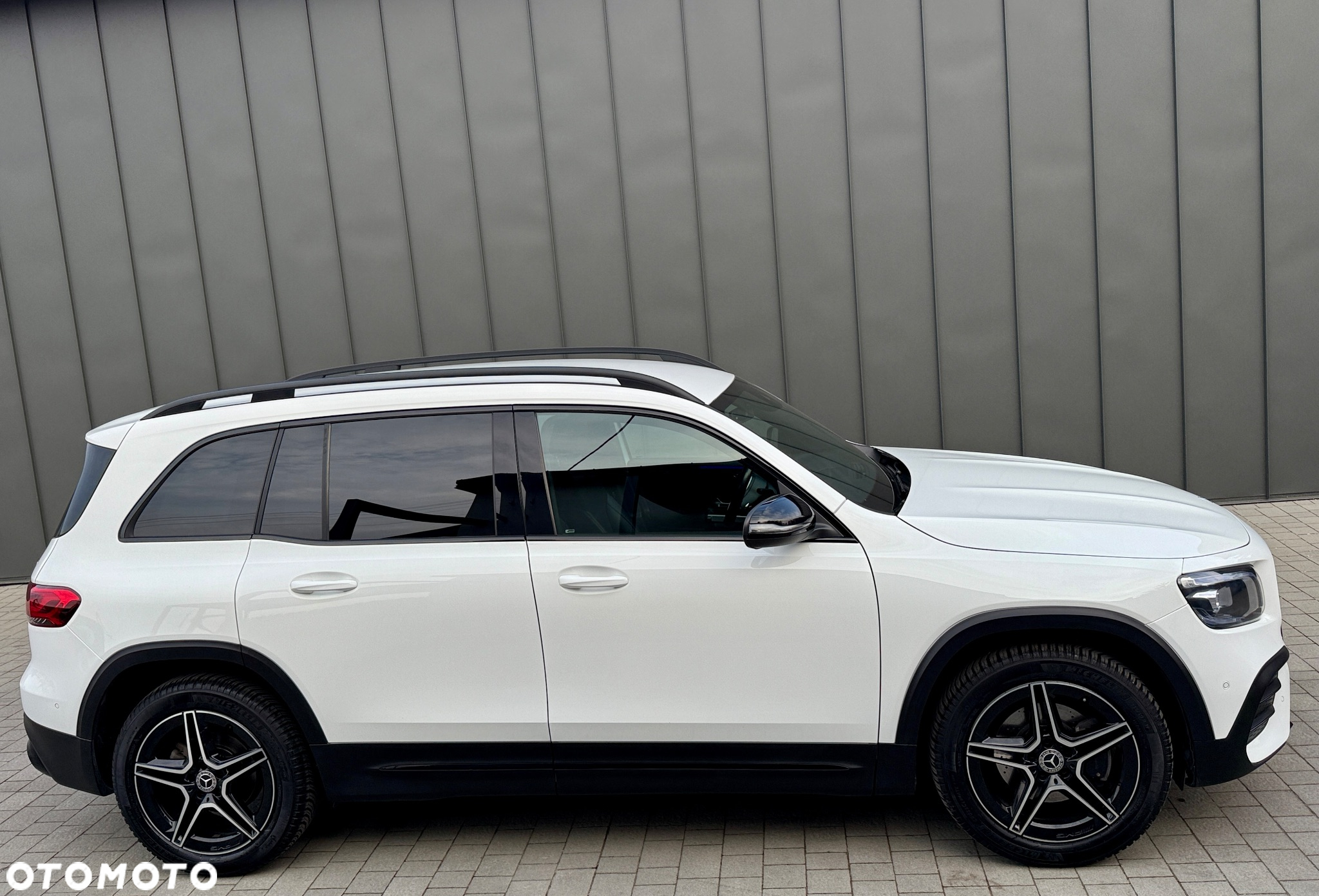Mercedes-Benz GLB 200 d 4-Matic AMG Line 8G-DCT - 28