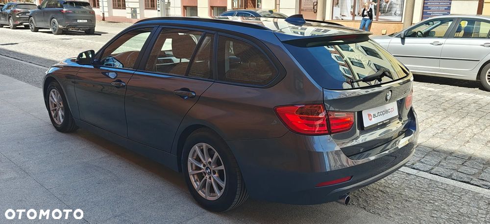 BMW Seria 3 316i Sport Line - 3