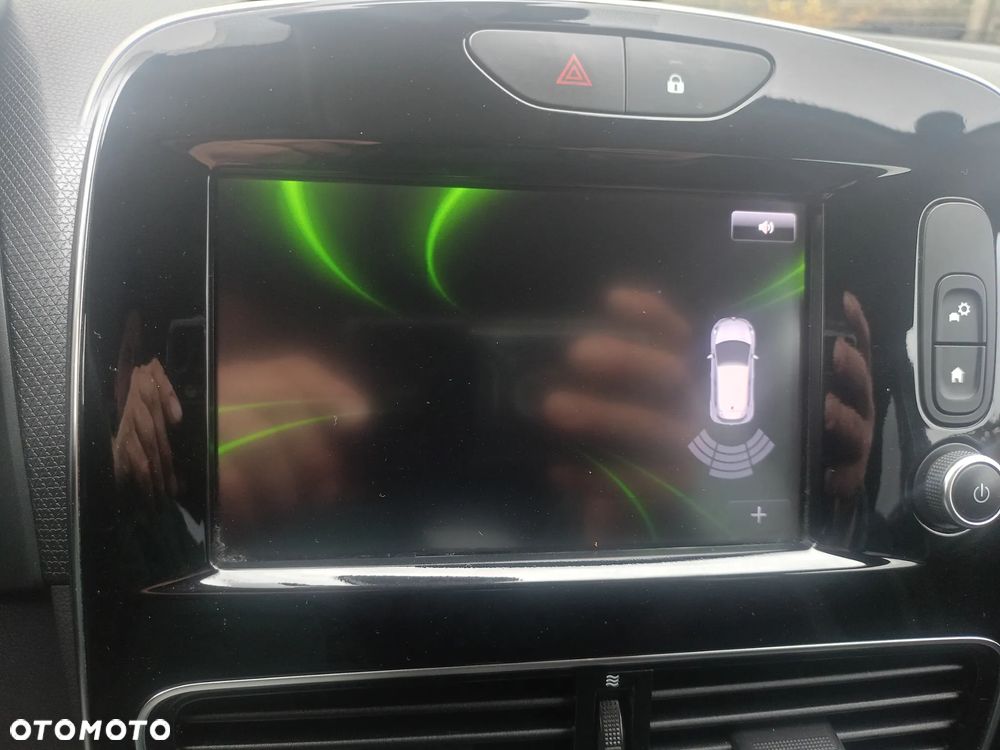 Renault Clio 1.2 16V 75 Limited - 19