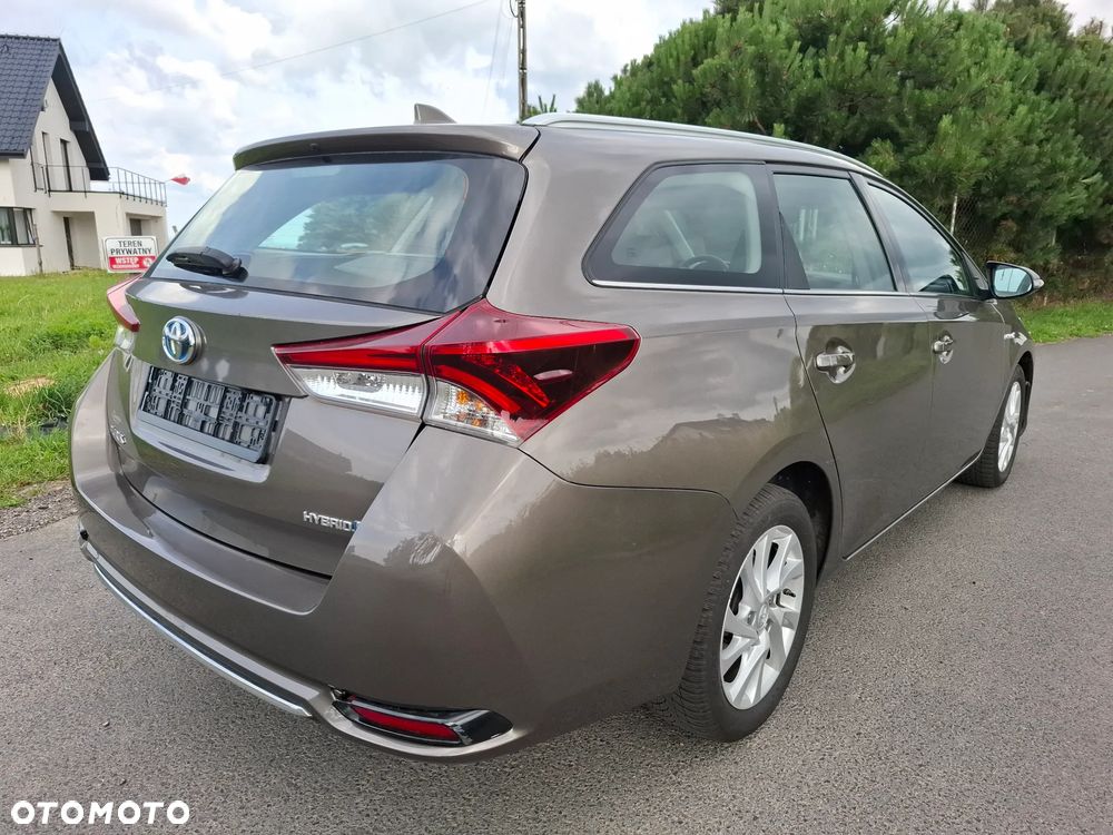 Toyota Auris - 7