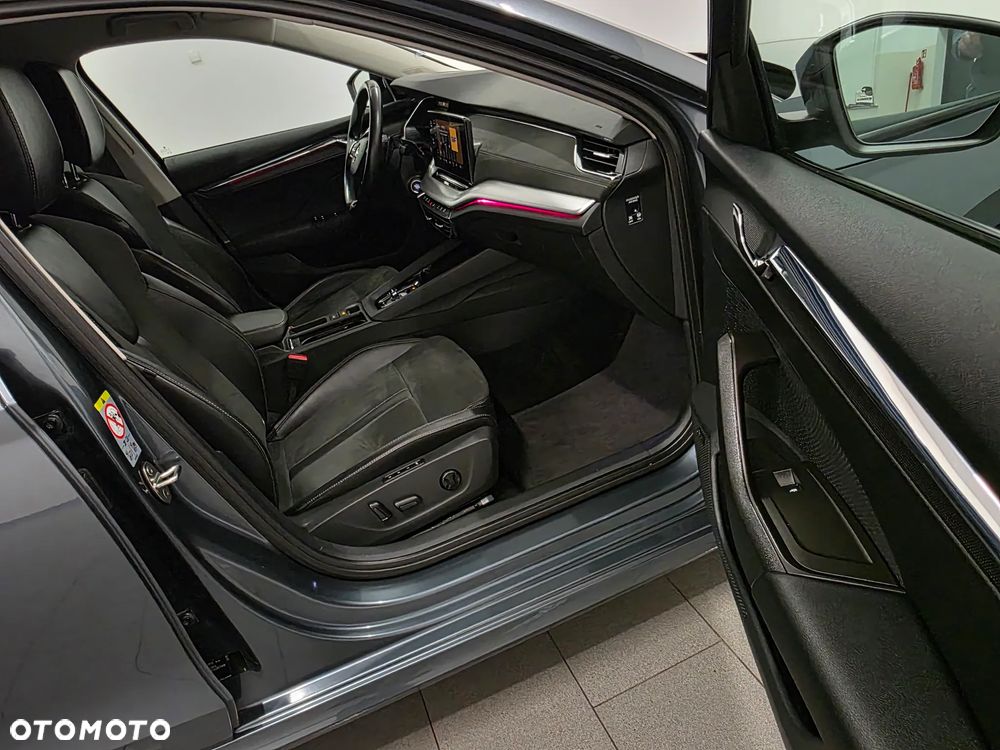 Skoda Octavia 2.0 TDI DSG Exclusive Plus - 31