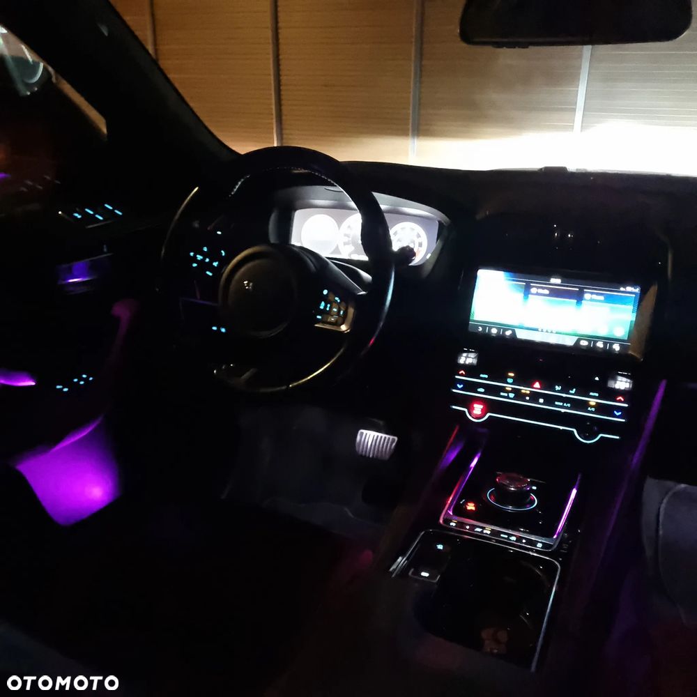 Jaguar F-Pace 35t AWD R-Sport - 15