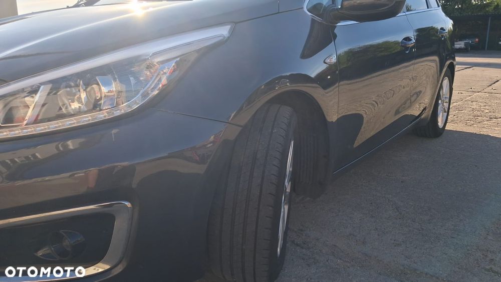 Kia Ceed 1.6 CRDi L Business Line - 16