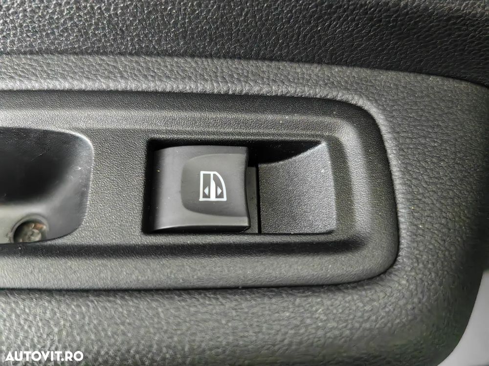 Dacia Logan TCe 90 CVT Prestige - 25