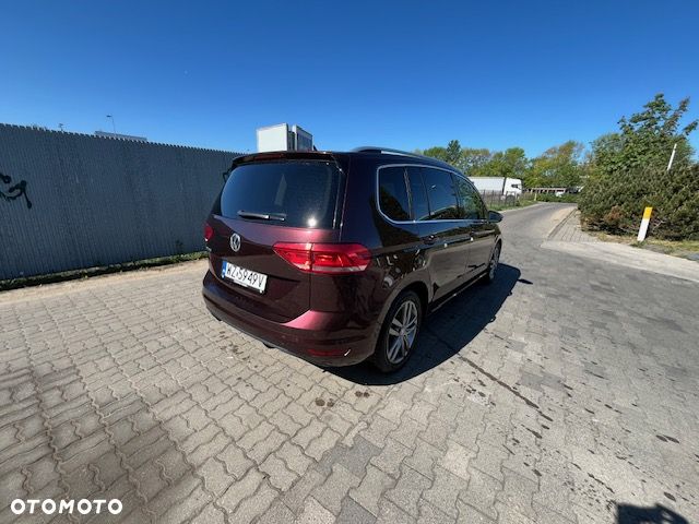 Volkswagen Touran - 24