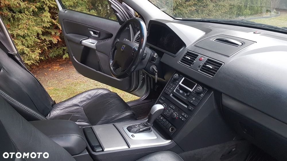 Volvo XC 90 2.4 D5 - 7