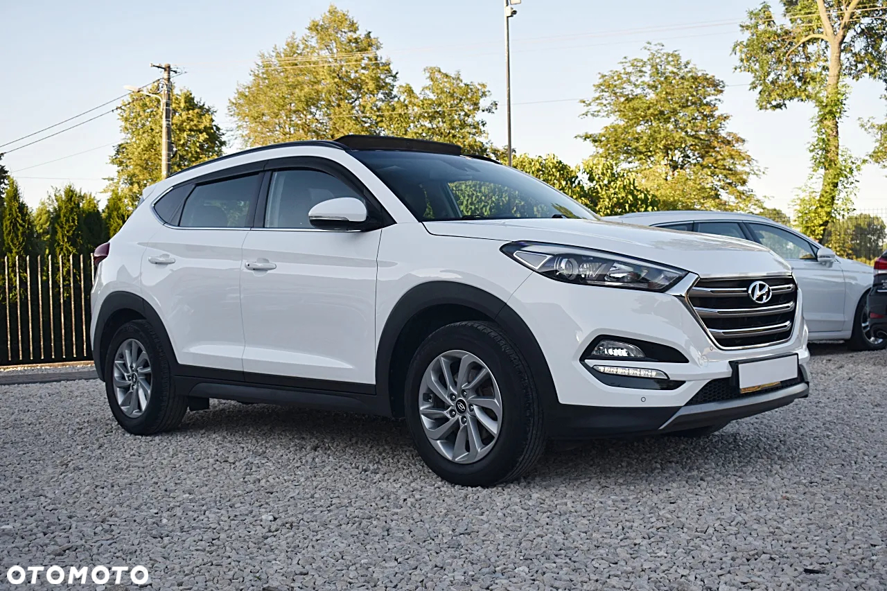 Hyundai Tucson 1.7 CRDI BlueDrive Style 2WD - 10