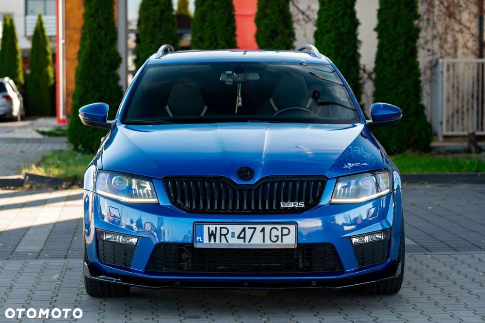 Skoda Octavia 2.0 TSI RS DSG - 2