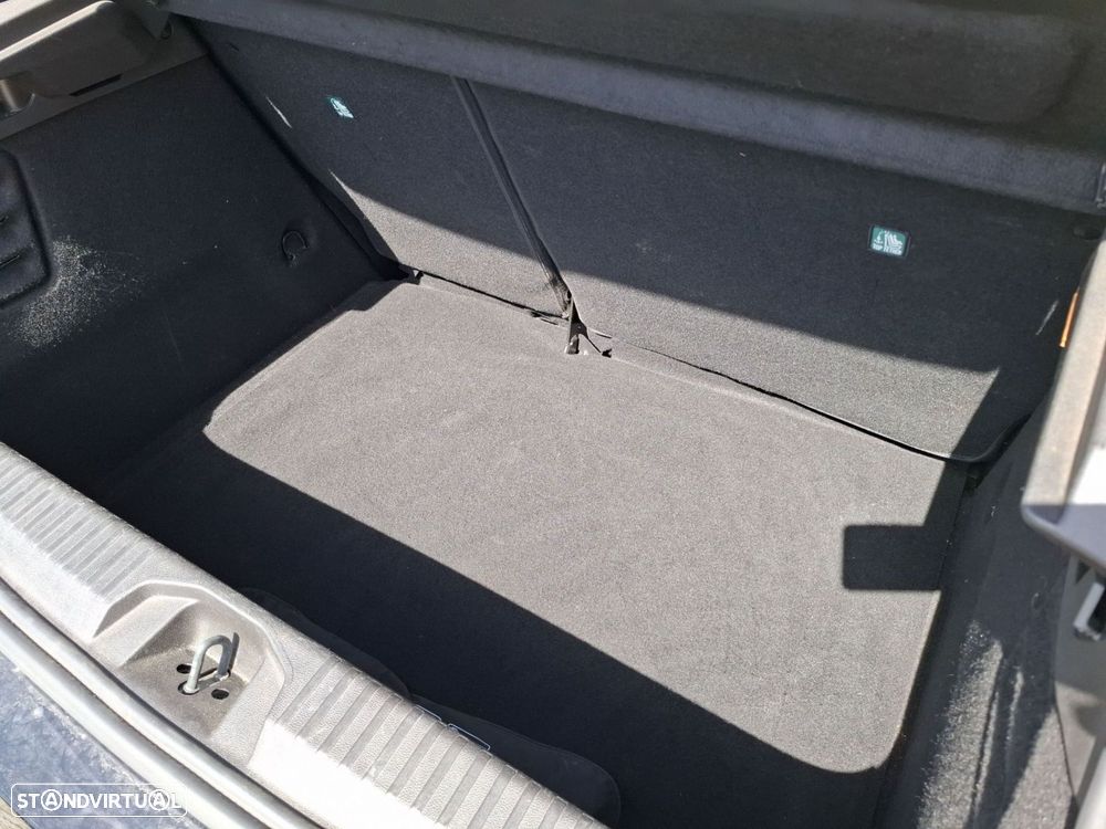 Renault Clio 1.0 TCe Techno - 25