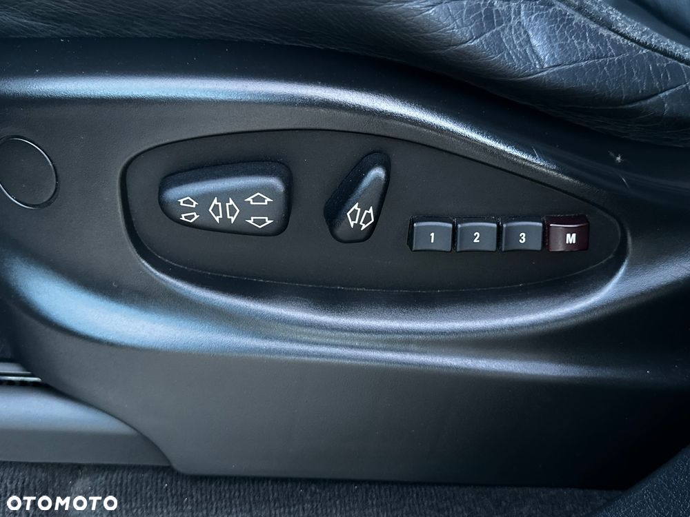 BMW X5 3.0 i - 17