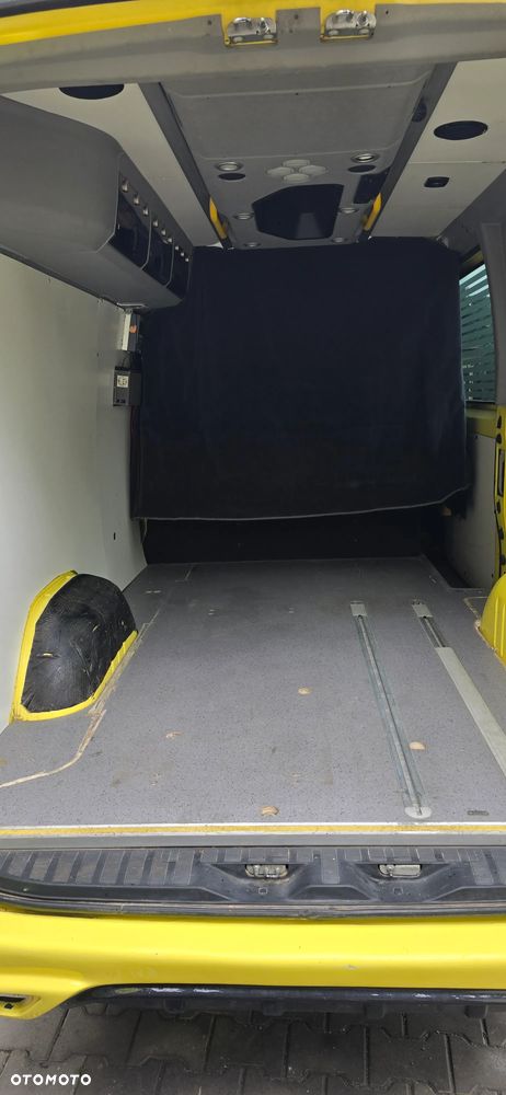 Mercedes-Benz Sprinter - 8