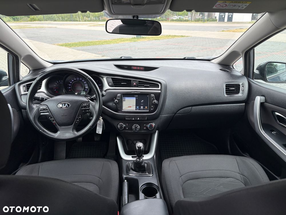 Kia Ceed 1.6 CRDi L - 23