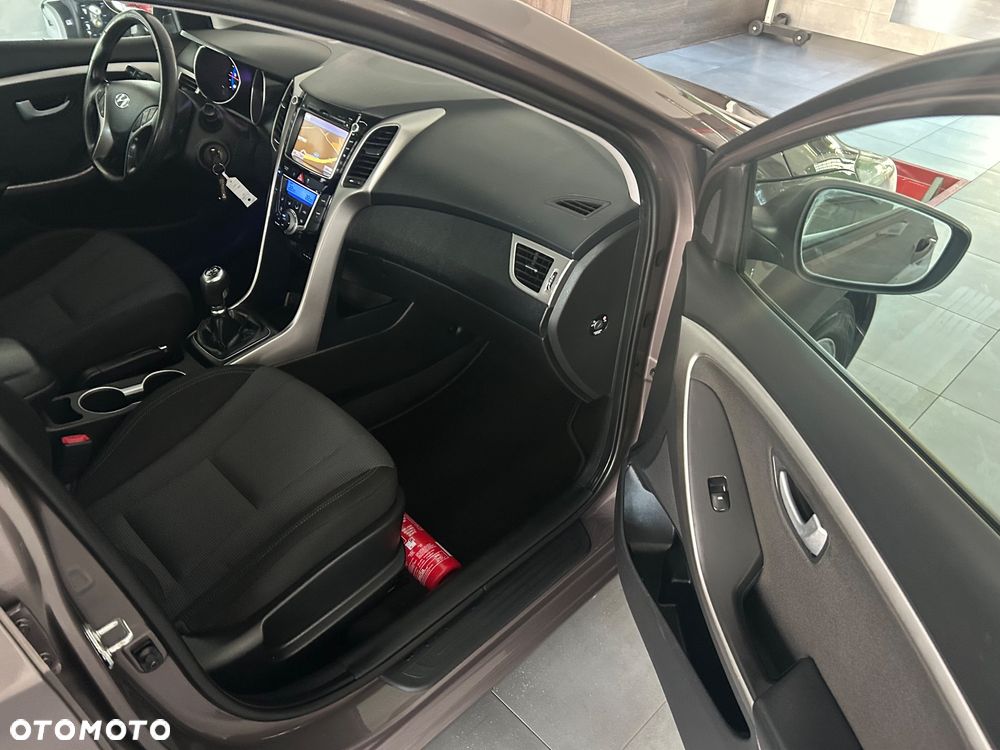 Hyundai i30 1.6 CRDi BlueDrive Classic - 28
