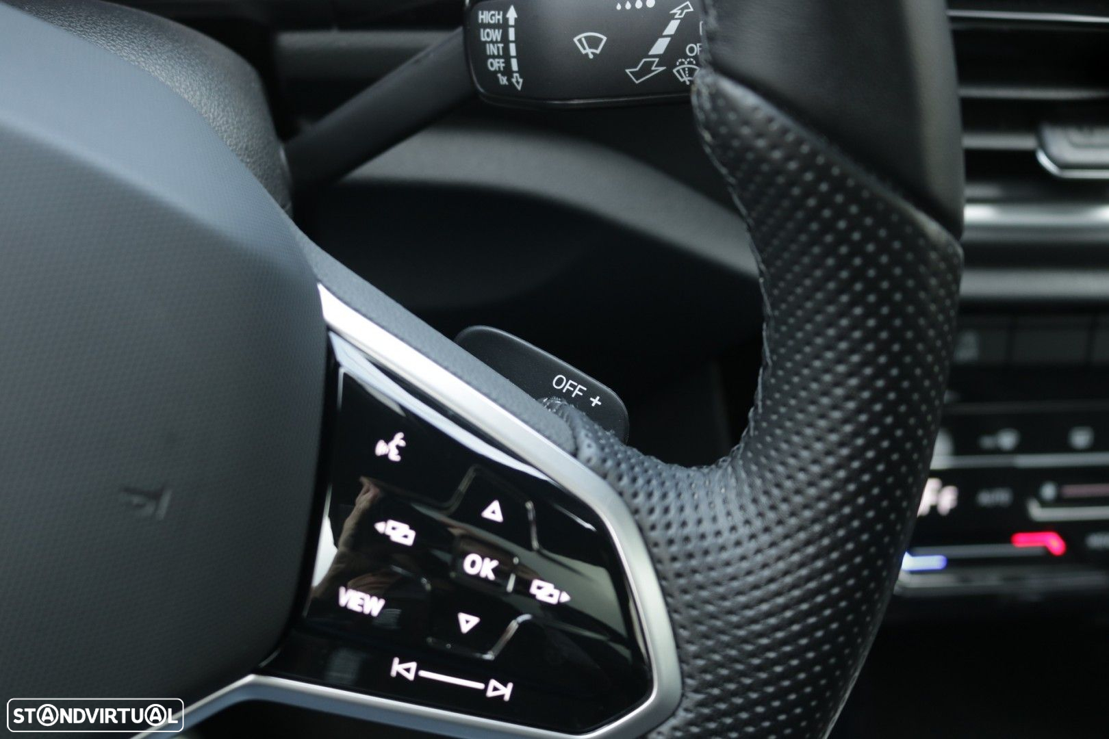 VW T-Roc 2.0 TDI R-Line DSG - 42