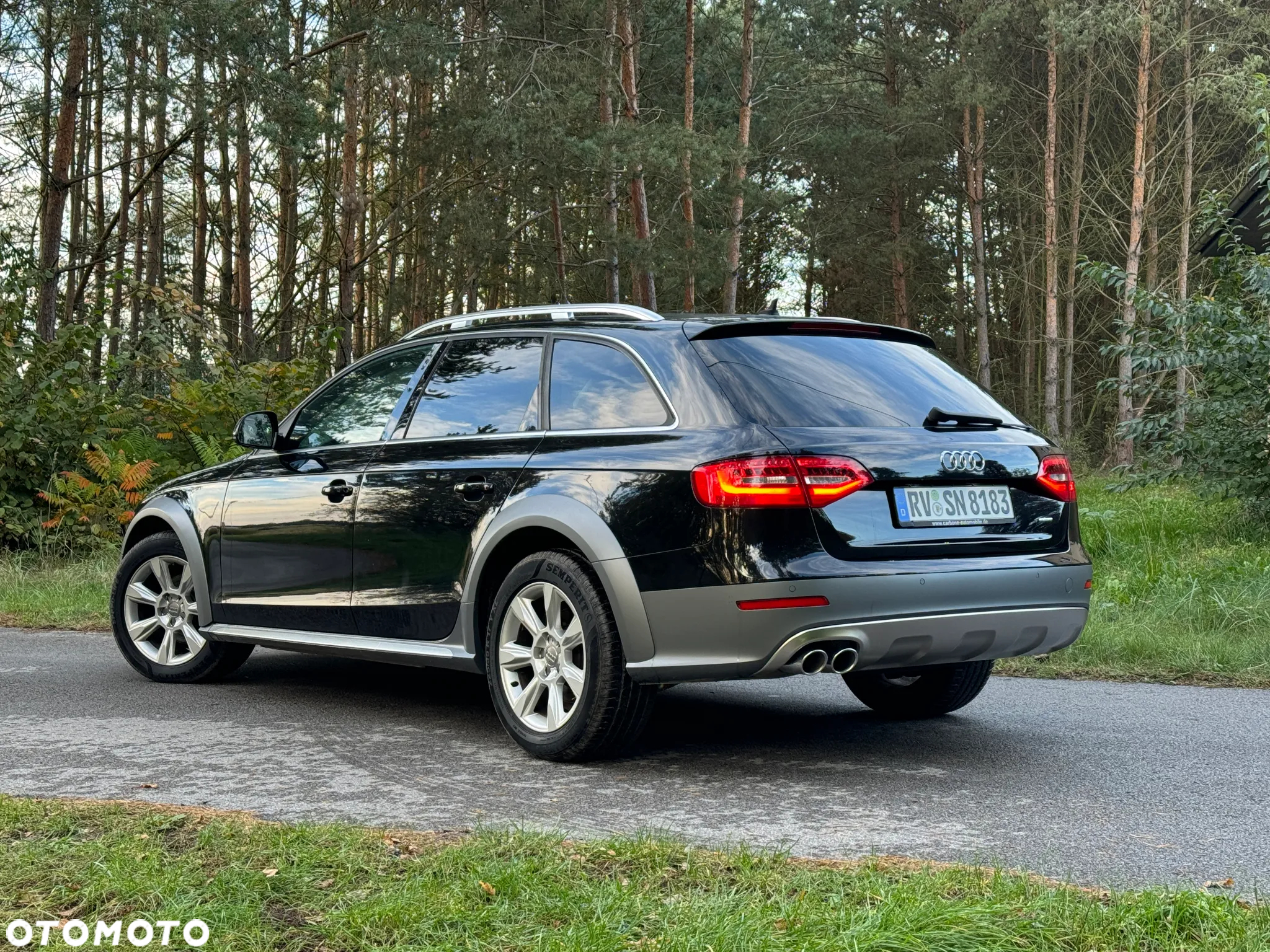 Audi A4 Allroad 2.0 TDI Quattro - 24