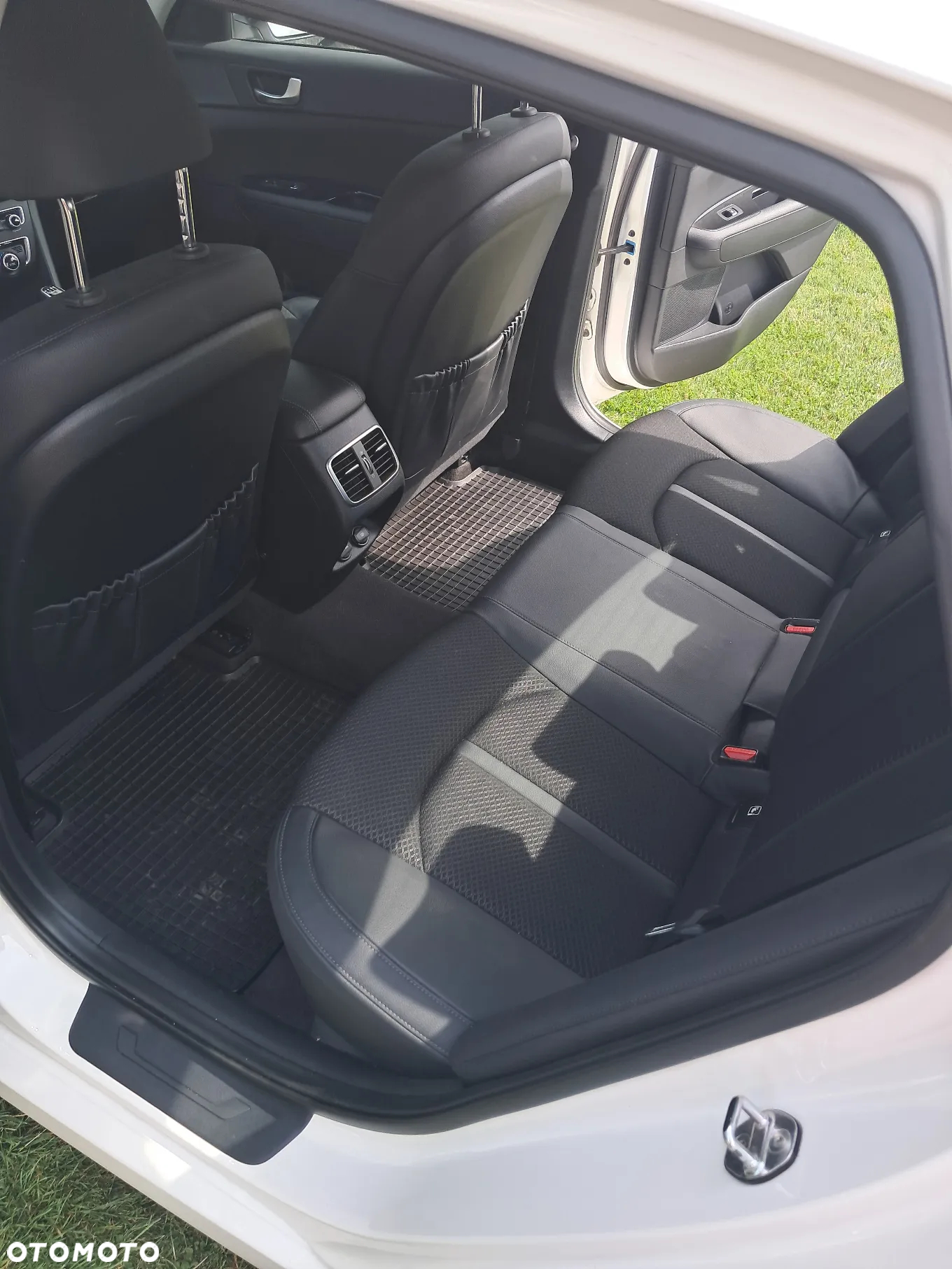 Kia Optima 2.0 M - 9
