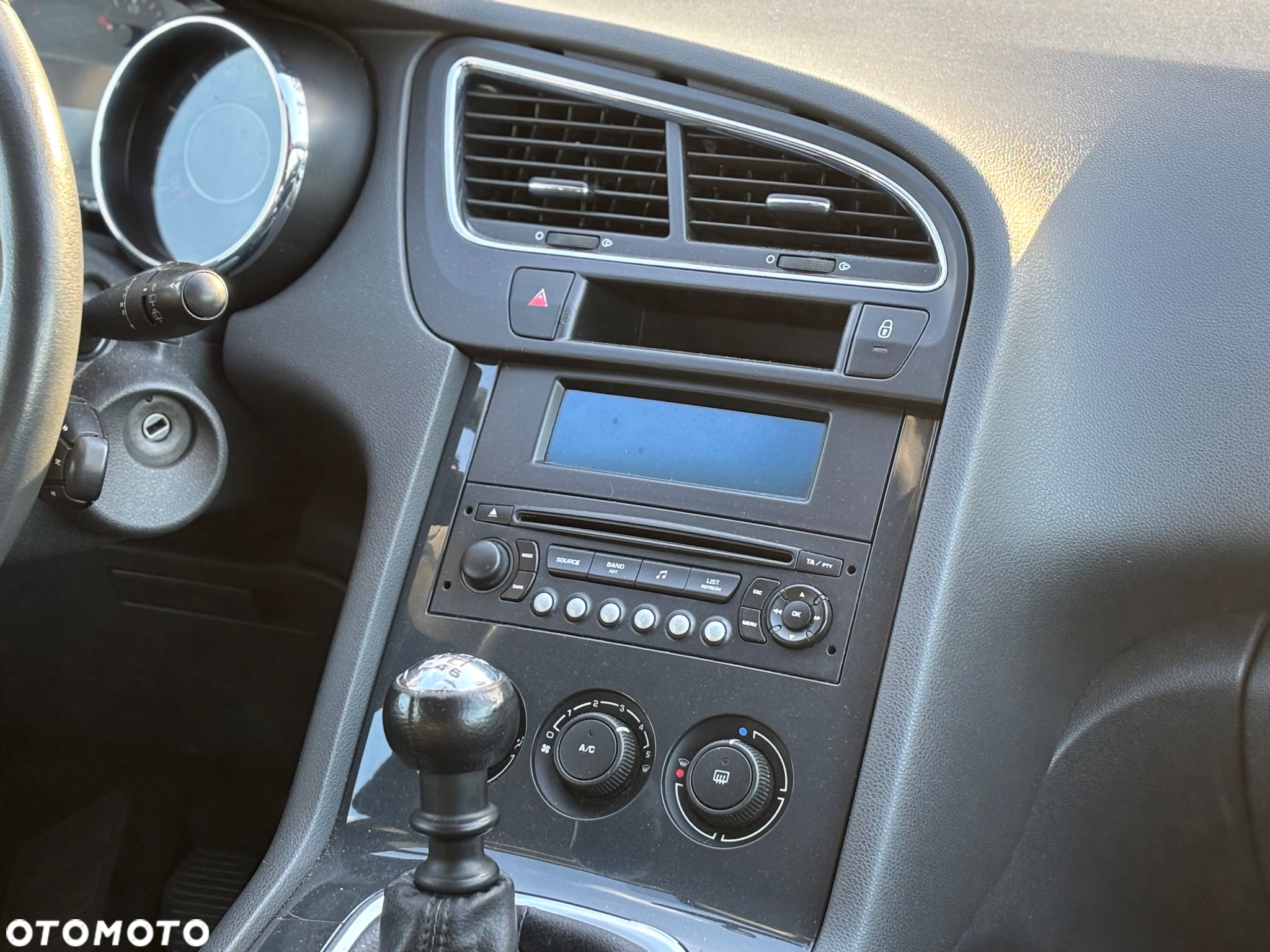 Peugeot 5008 HDI FAP 110 Business-Line - 20