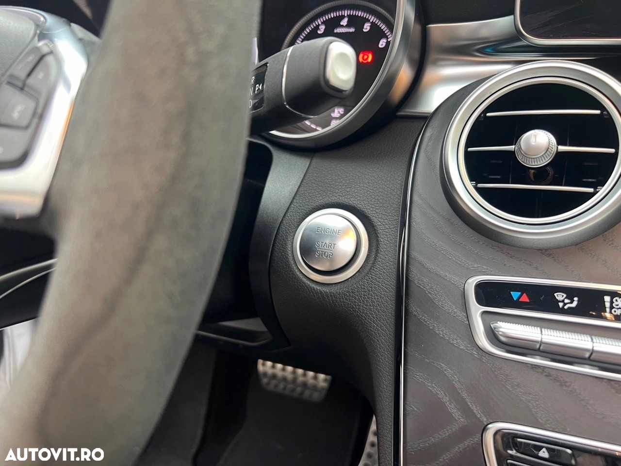 Mercedes-Benz C 400 4Matic T 7G-TRONIC AMG Line - 16