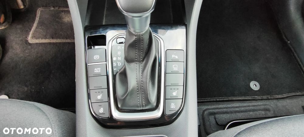 Hyundai IONIQ Plug-in hybrid Platinum - 17