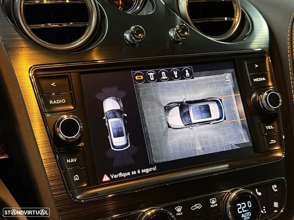 Bentley Bentayga V8 - 35