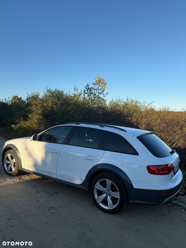 Audi A4 Allroad 2.0 TDI Quattro - 4