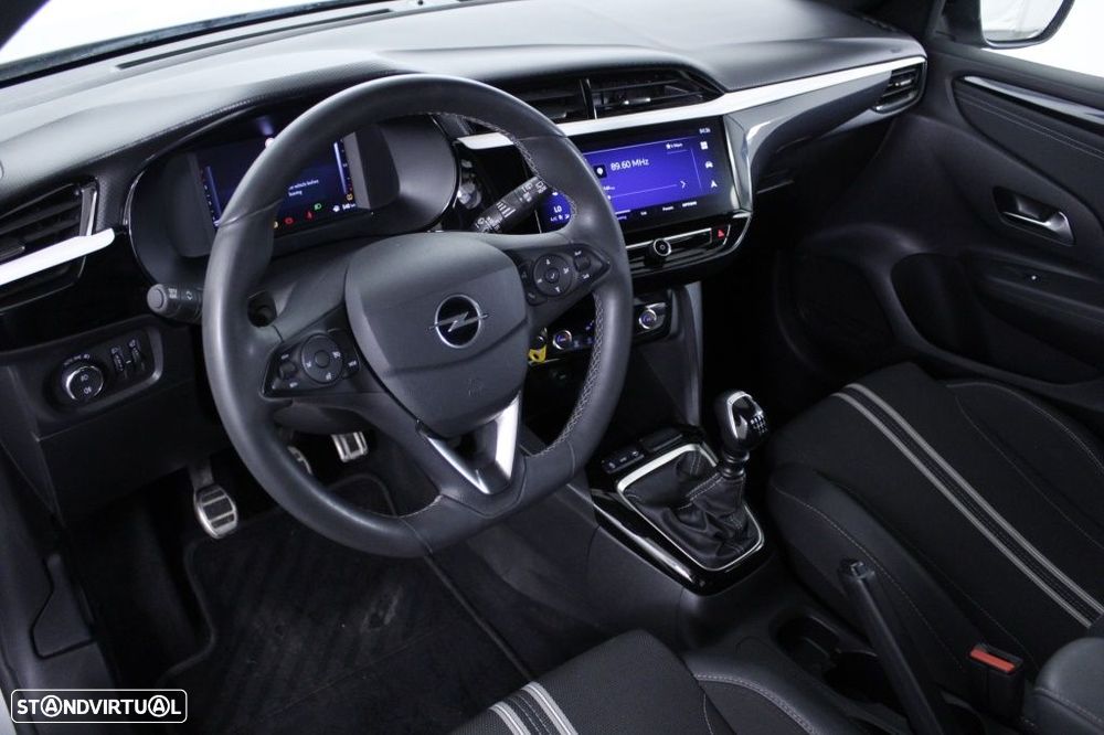 Opel Corsa 1.2 T GS - 33