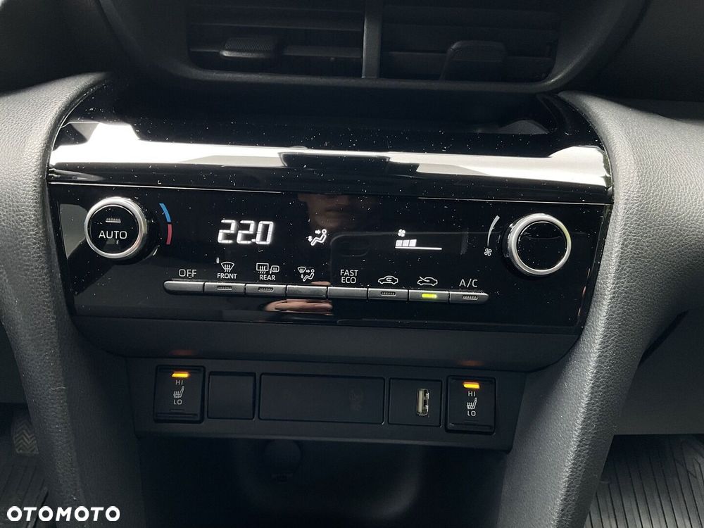 Toyota Yaris Cross Hybrid 1.5 Comfort - 28