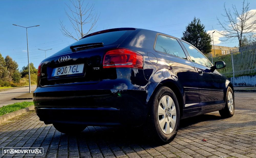 Audi A3 1.6 TDI Attraction - 8