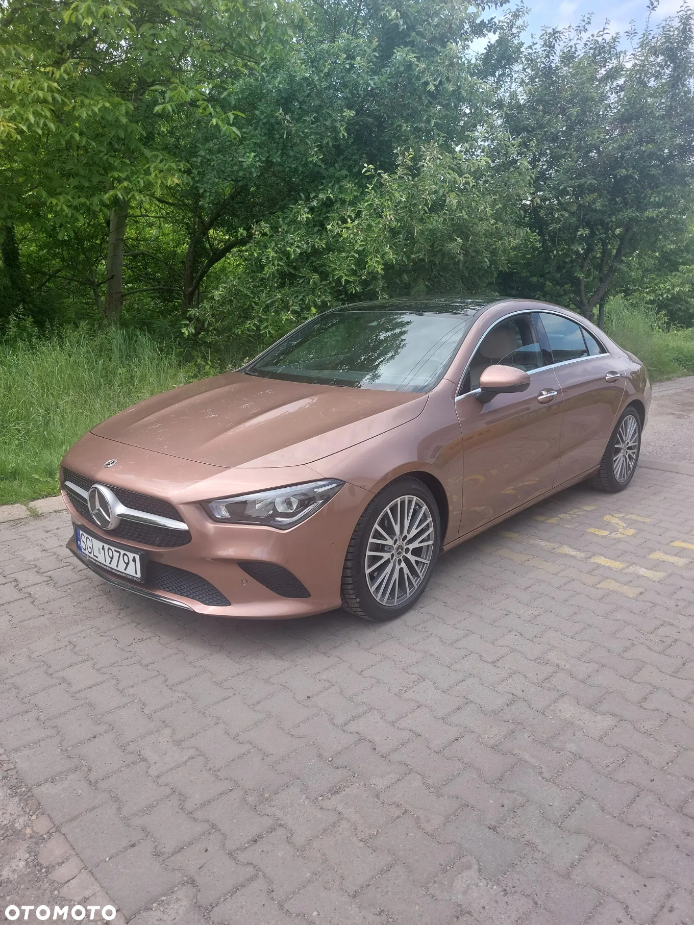 Mercedes-Benz CLA 180 Progressive 7G-DCT - 2