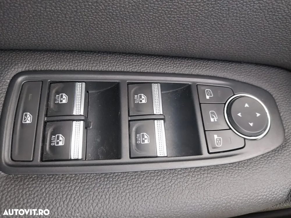Renault Captur - 9