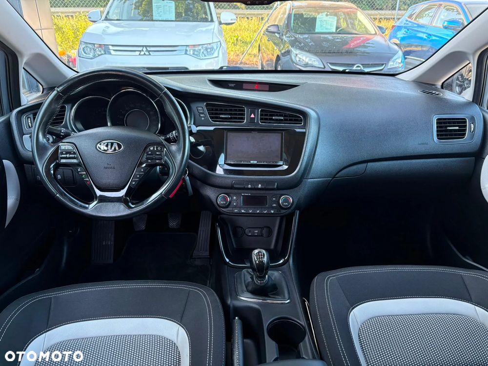 Kia Ceed 1.6 CVVT ISG Spirit - 18