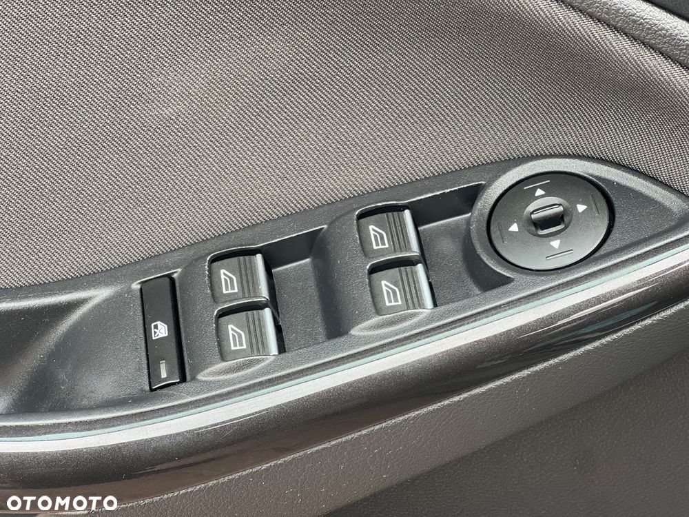 Ford Focus 1.0 EcoBoost Titanium - 13