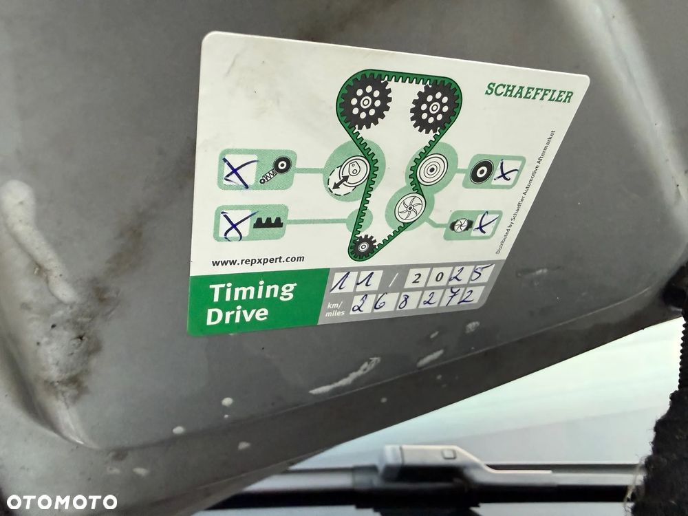 Volkswagen Passat 2.0 TDI DSG BlueMotion Technology Comfortline - 25