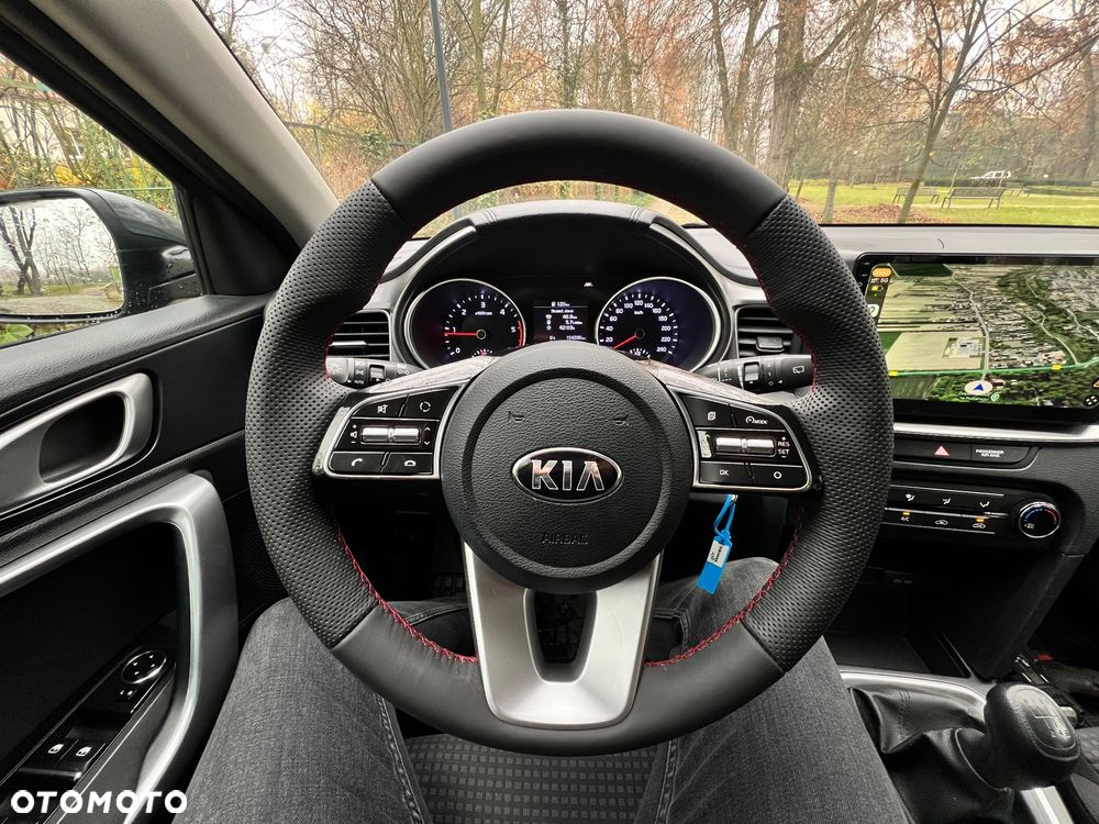 Kia Ceed 1.6 CRDi SCR L Business Line - 28