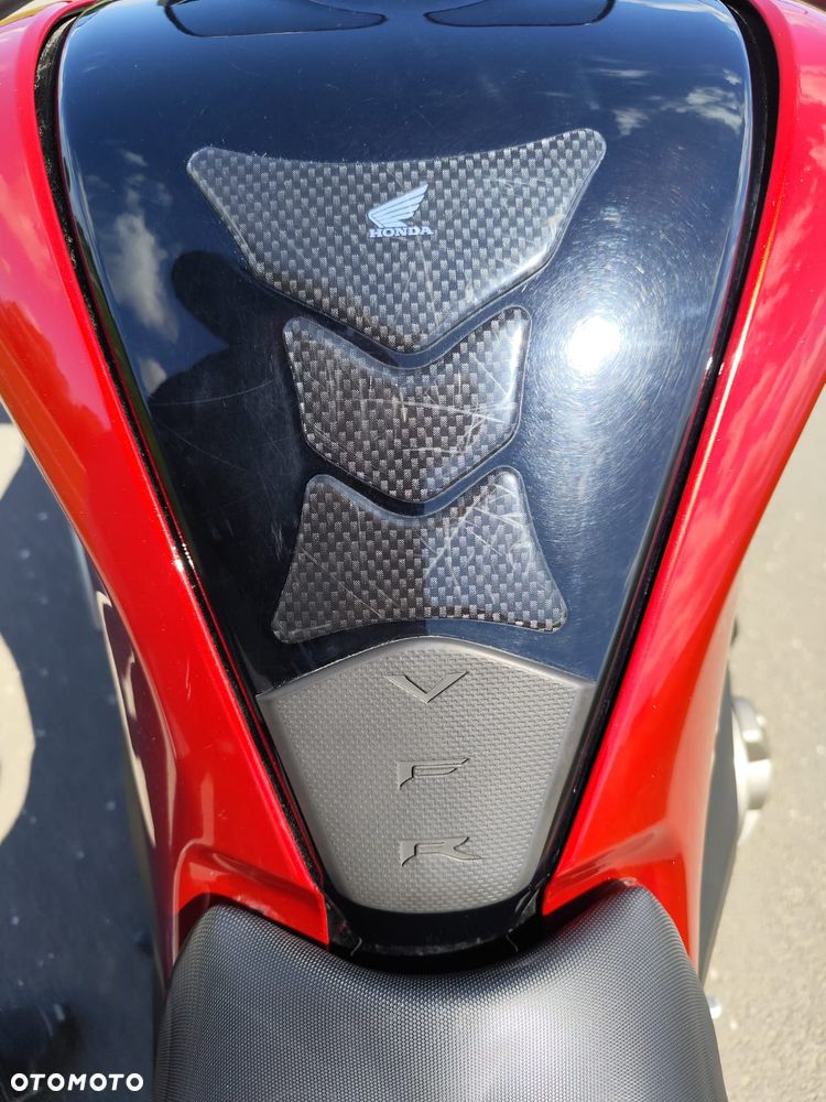 Honda VFR - 26