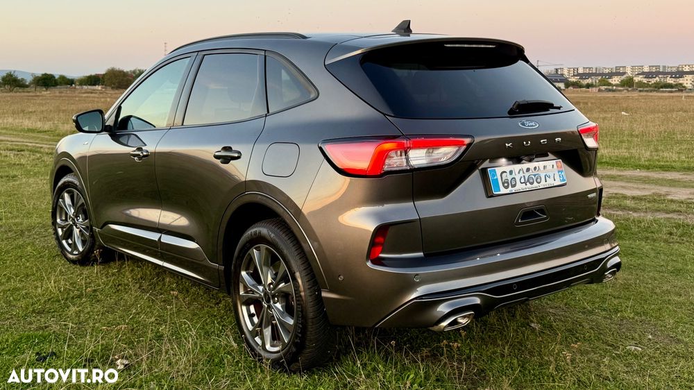 Ford Kuga 2.5 Duratec FHEV ST-LINE - 33