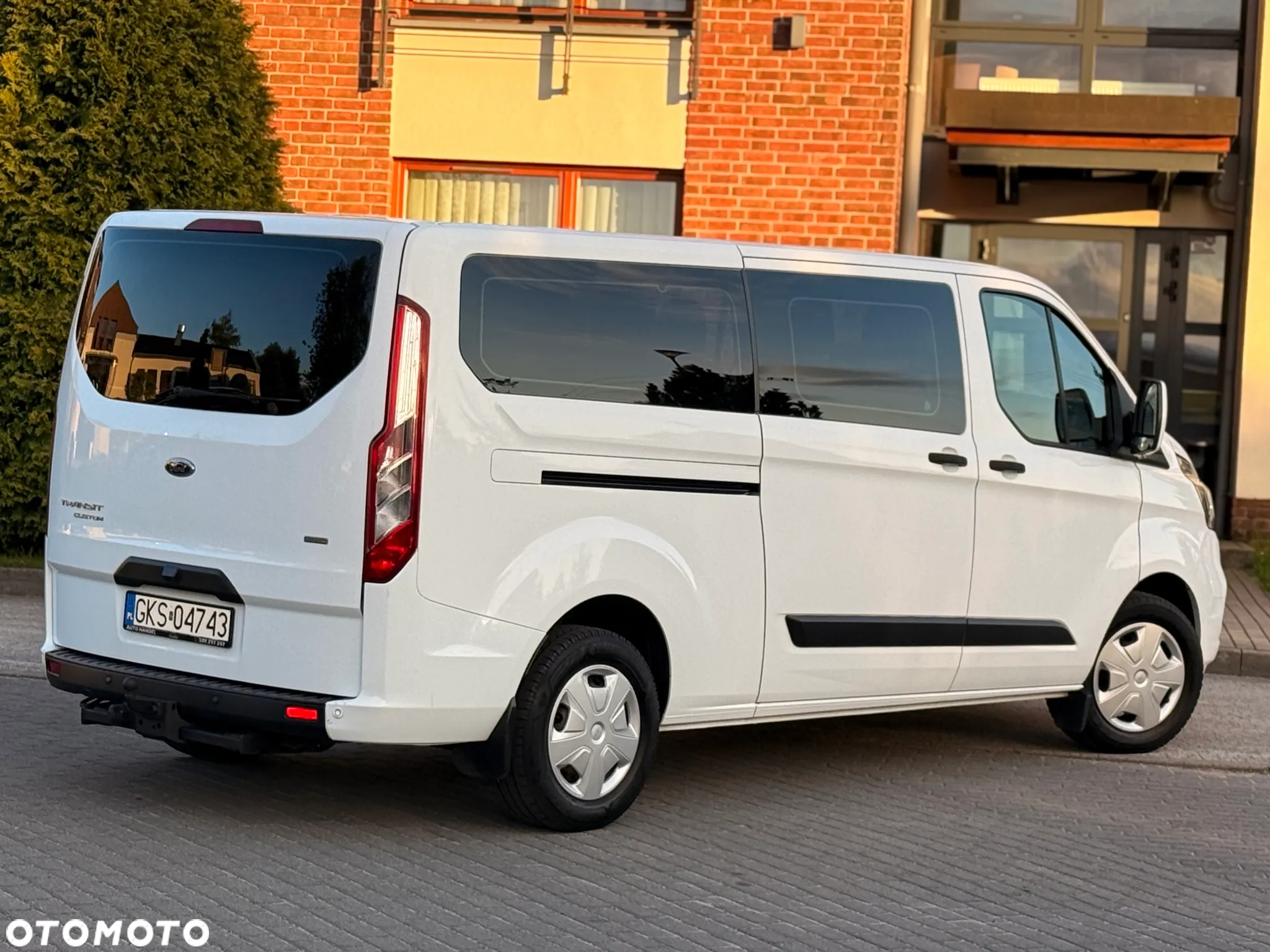 Ford Transit Custom 340 L2H2 VA Autm Nugget Plus - 10