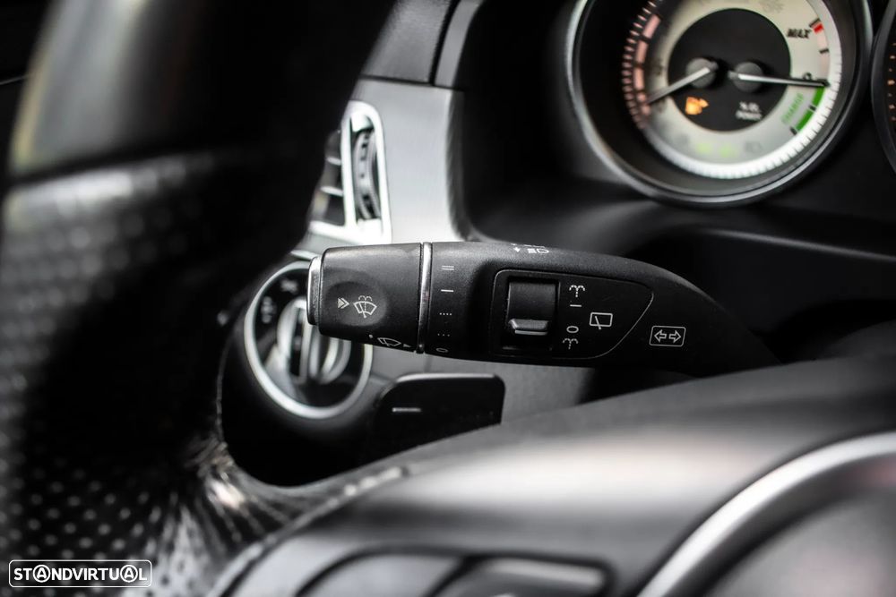 Mercedes-Benz E 300 Bluetec Hybrid Avantgarde - 16