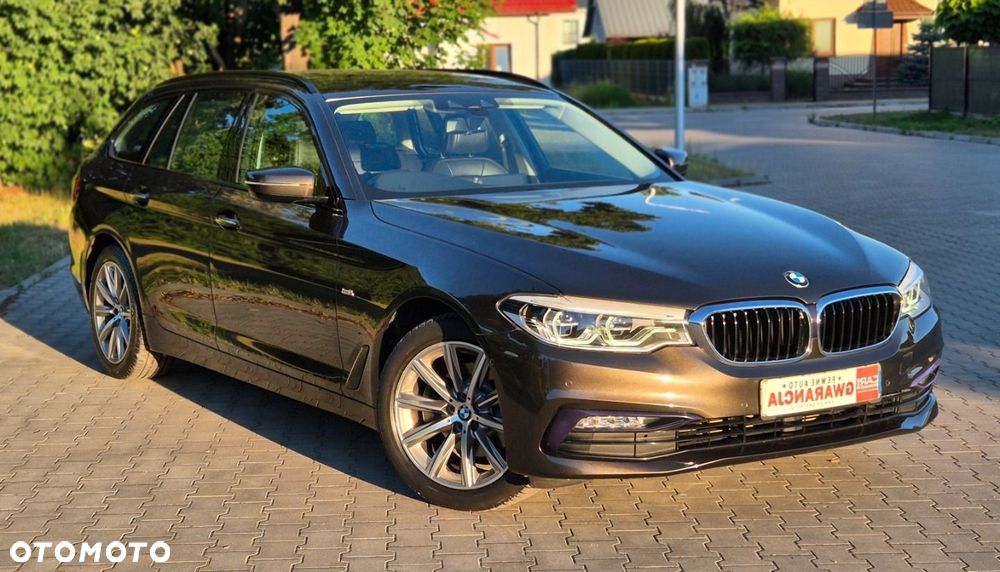 BMW Seria 5 520d Sport Line - 39