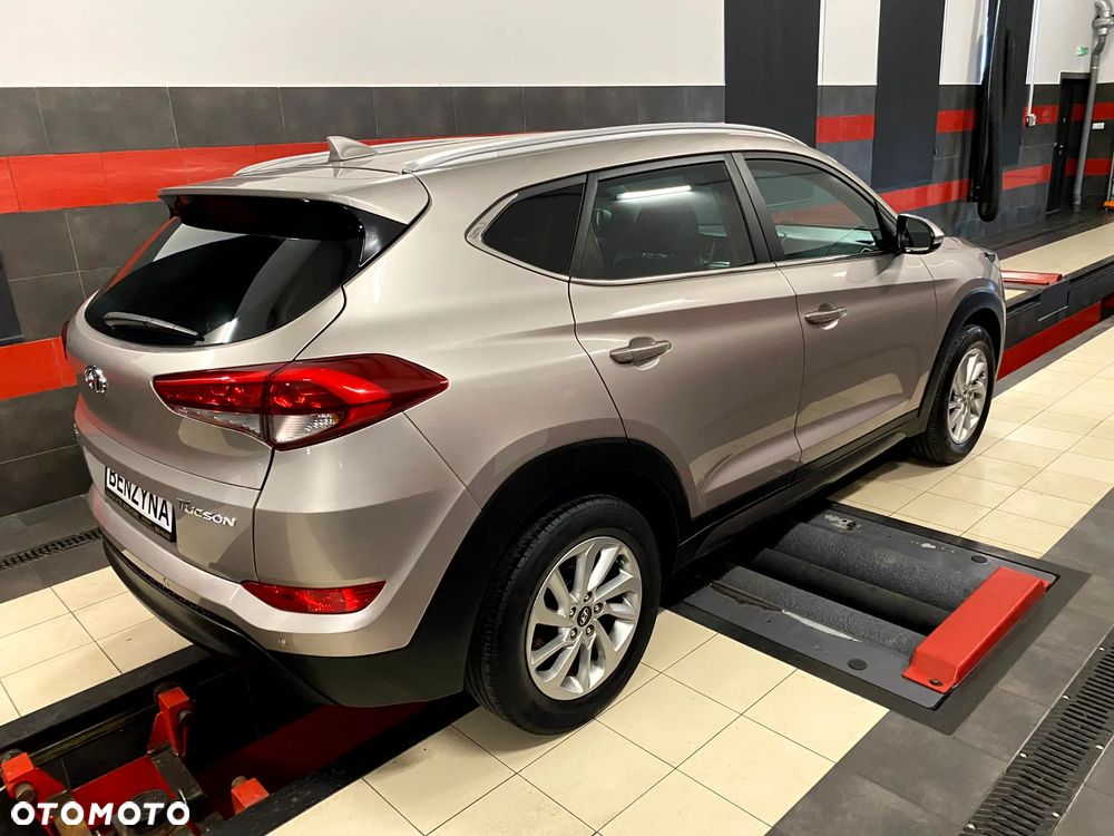 Hyundai Tucson 1.6 GDi 2WD Select - 12