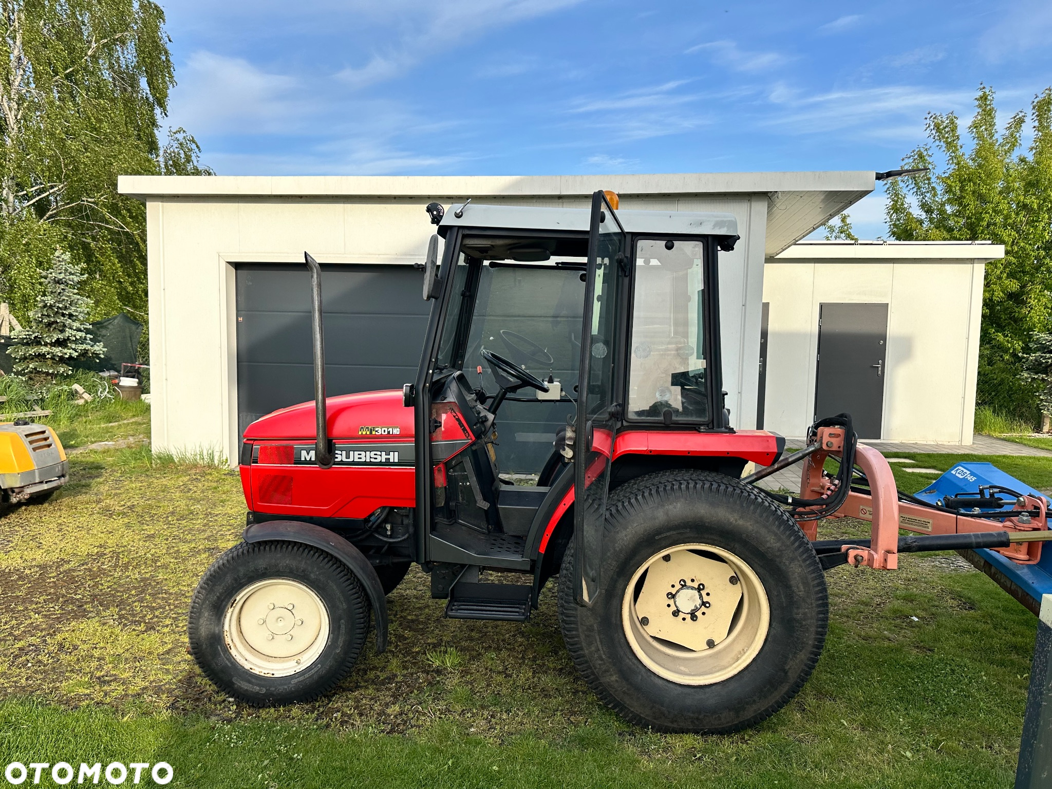 Mitsubishi MT 301 HD - 6