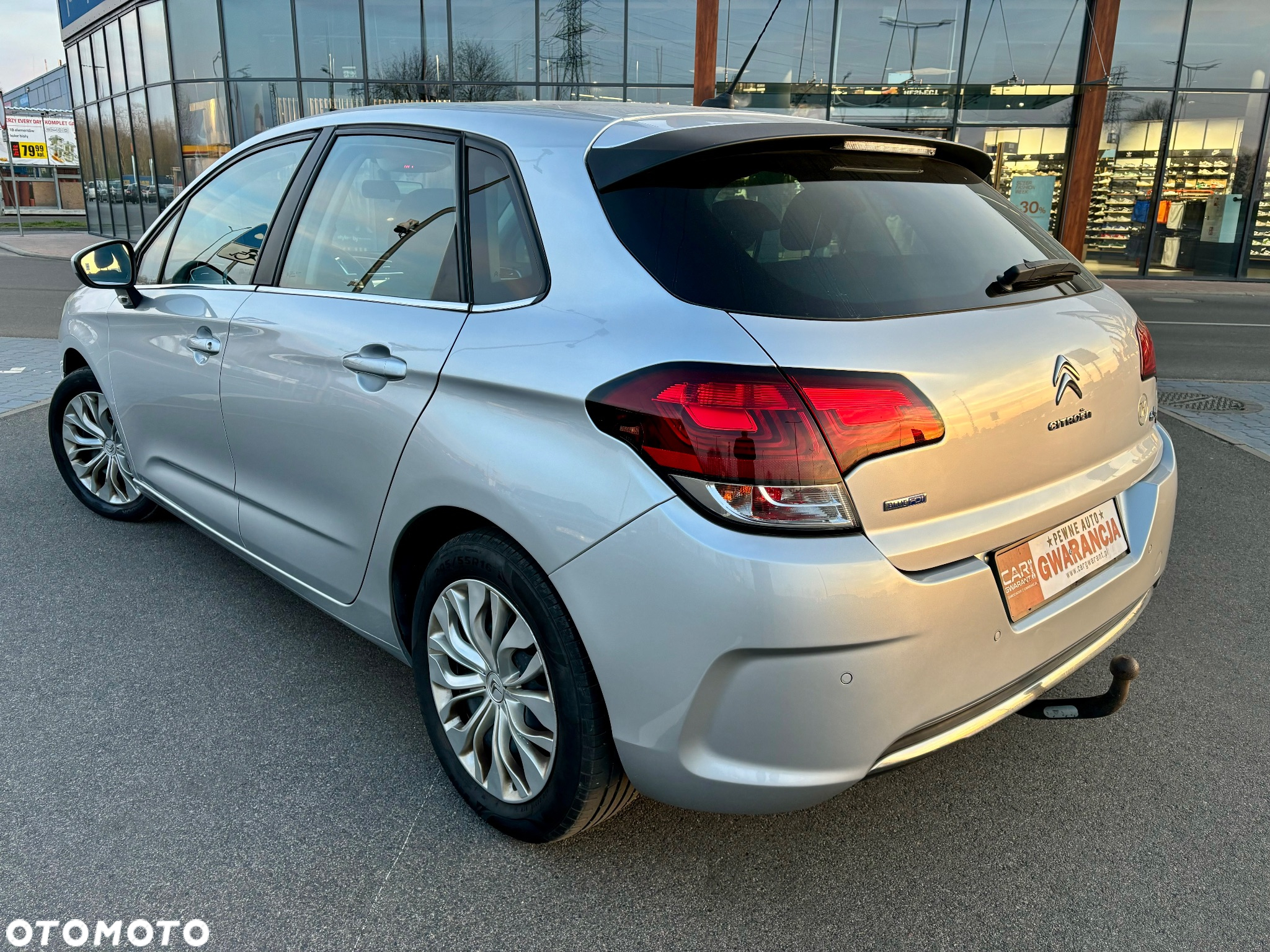 Citroën C4 BlueHDi 100 Selection - 4