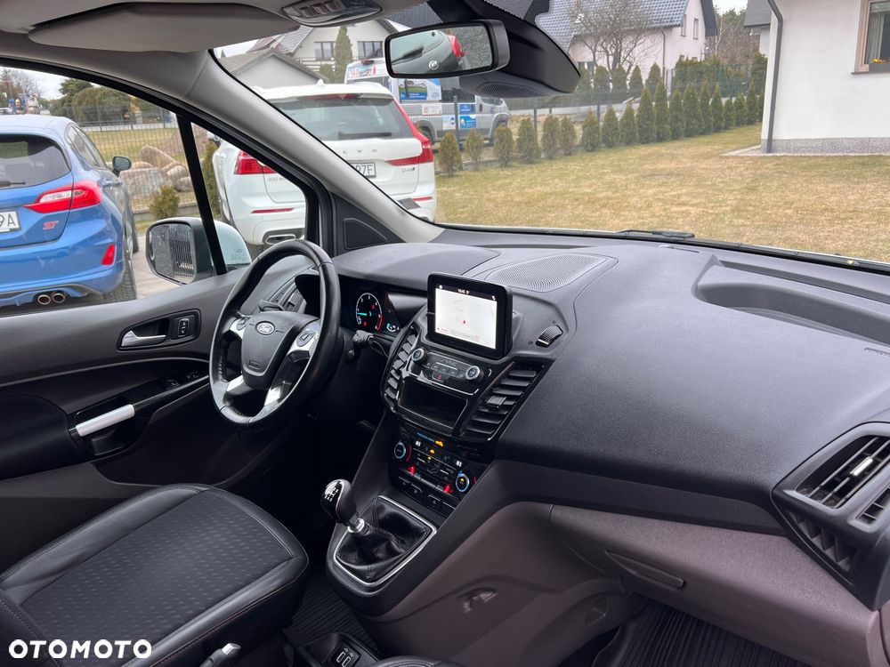 Ford Connect Sport - 22