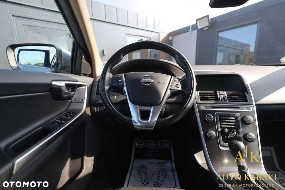 Volvo XC 60 - 8