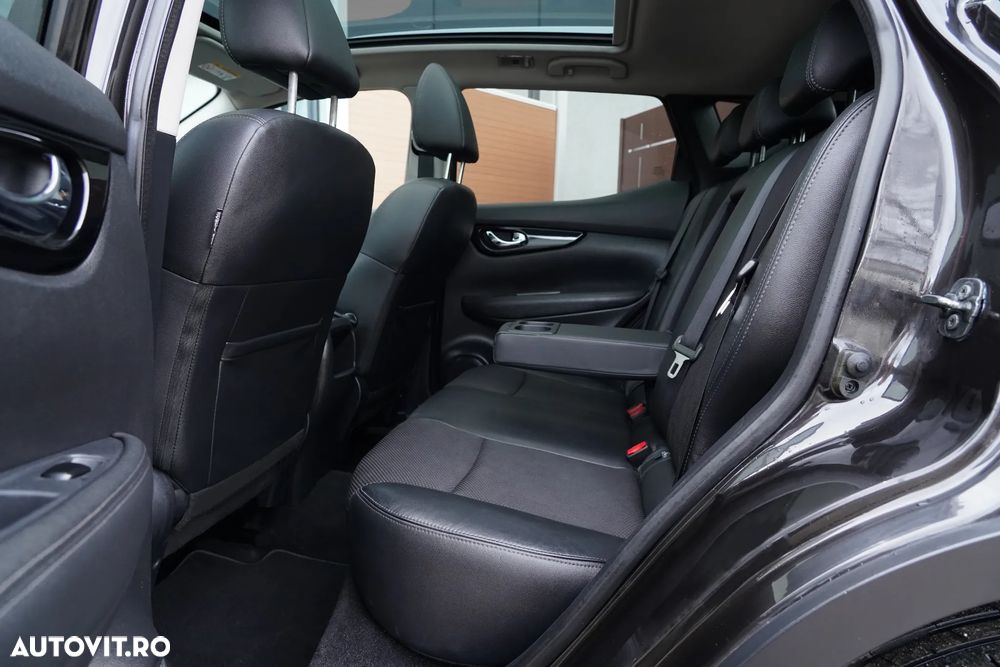 Nissan Qashqai 1.6 DCI Xtronic TEKNA - 12