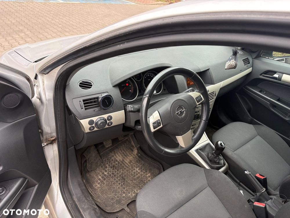 Opel Astra III 1.7 CDTI Enjoy - 9