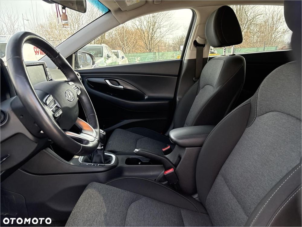 Hyundai i30 1.0 T-GDI Smart - 10